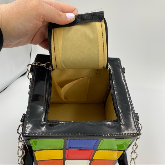 80’s Style Rubix Cube Hand Bag - Picture 10 of 13